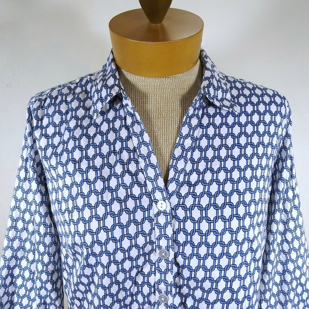 212 Collection - Blue White Patterned Button Top - image 2